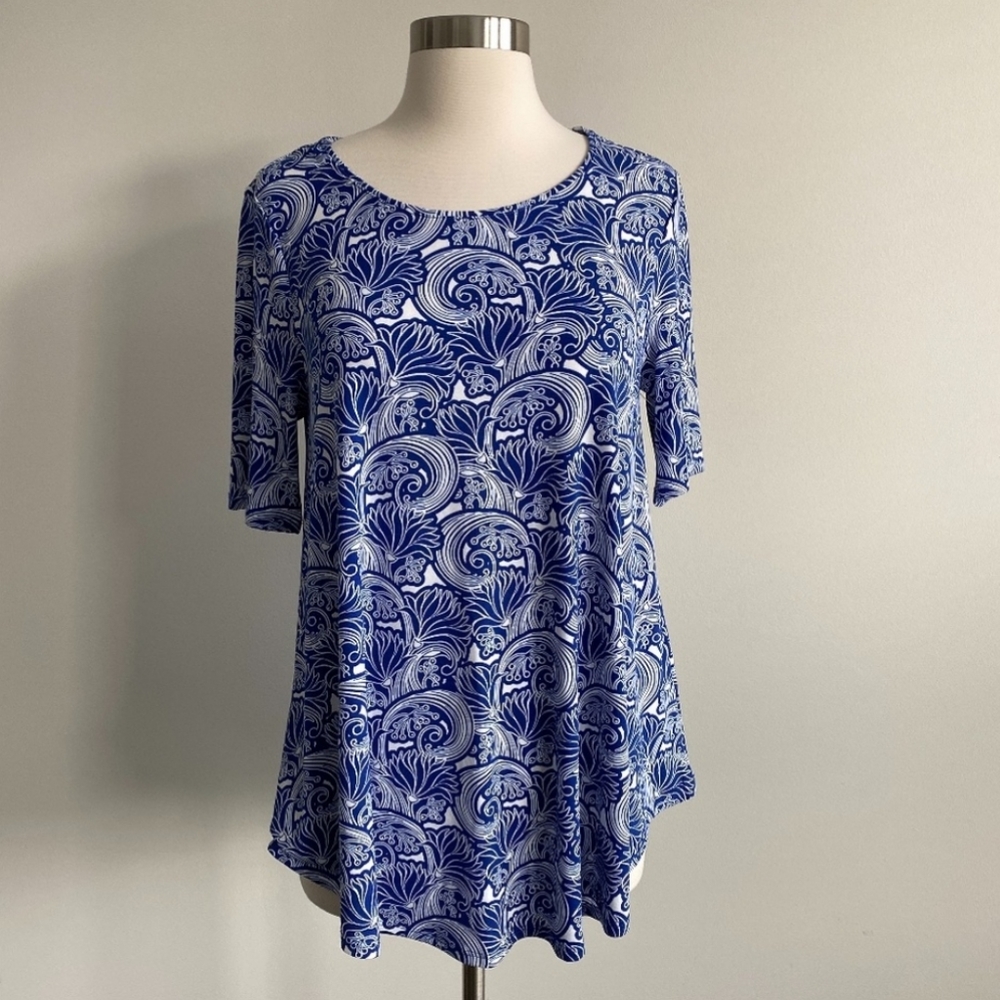 Chico's Blue and White Floral Swirl Tee